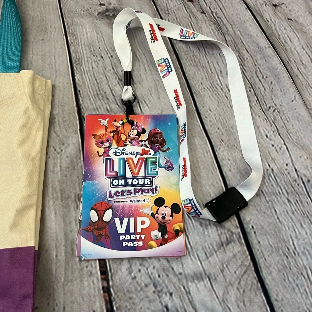 NWOT Disney Junior Live On Tour Kids Tote Bag and Lanyard Set -Yellow and Purple